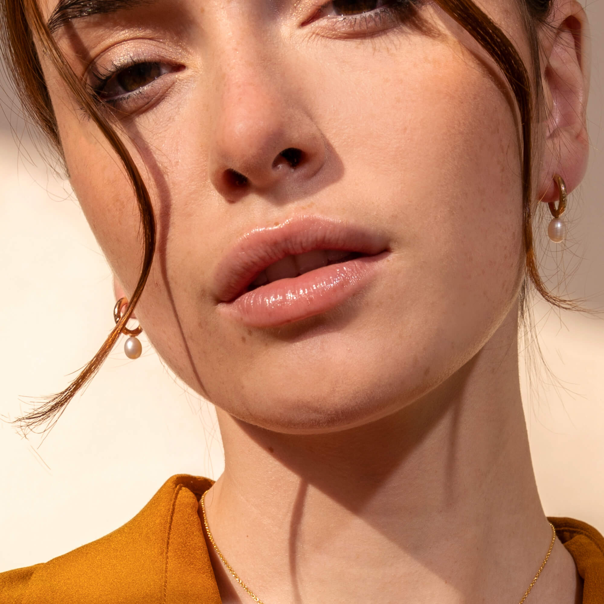 boucles d'oreilles créoles ouvertes avec perles - Lidia