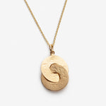 collier avec 2 cercles entrelacés fait au Québec par une designer