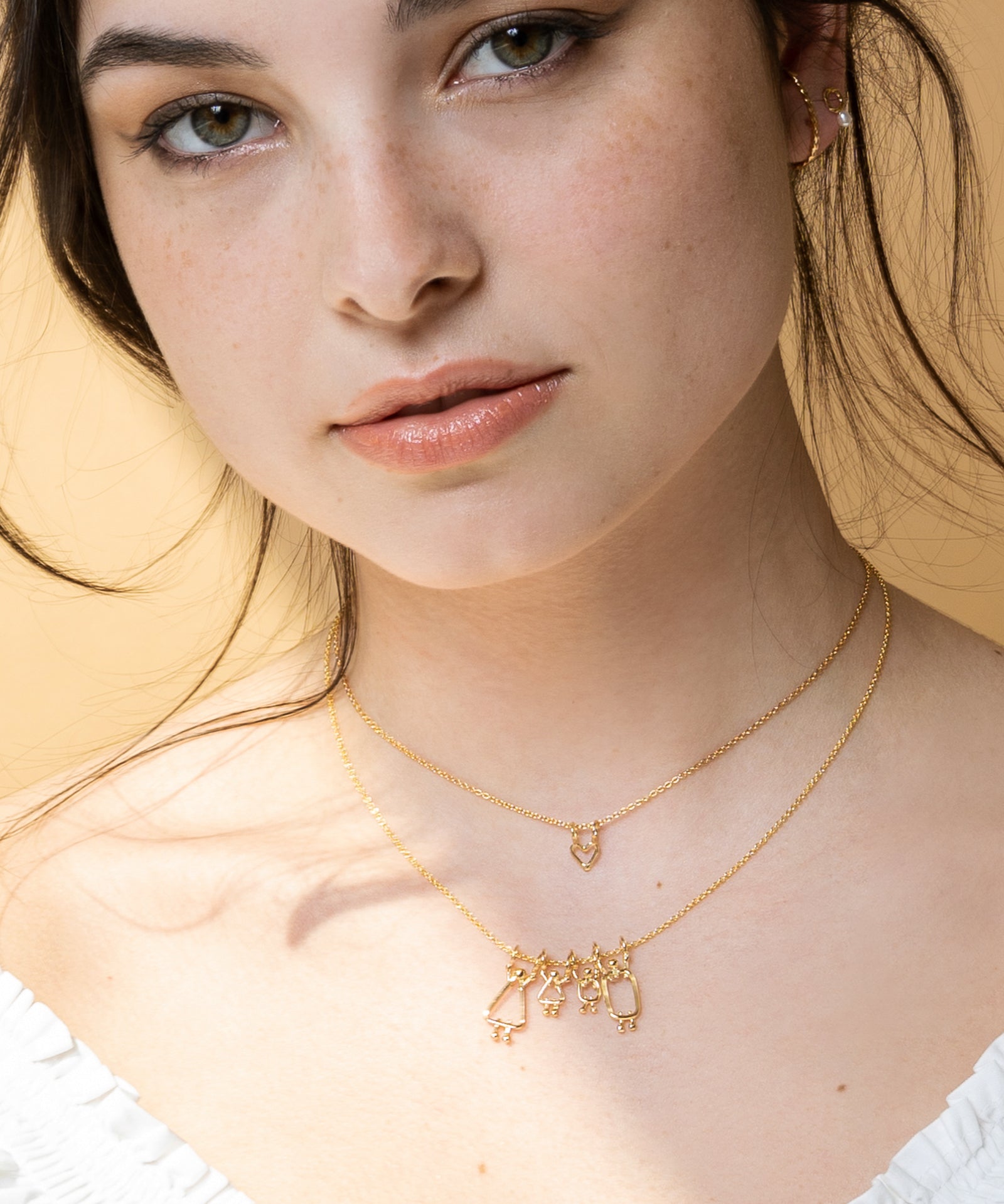 Collier Personnalisé pour Maman - Un bijou familial raffiné, délicat et unique - Lidia