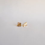 Complice – Boucles d’oreille carrées texturées - Lidia