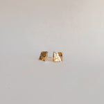 Complice – Boucles d’oreille carrées texturées - Lidia