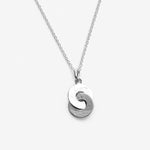 Engagée - Collier avec pendentif de cercles entrelacés - Lidia