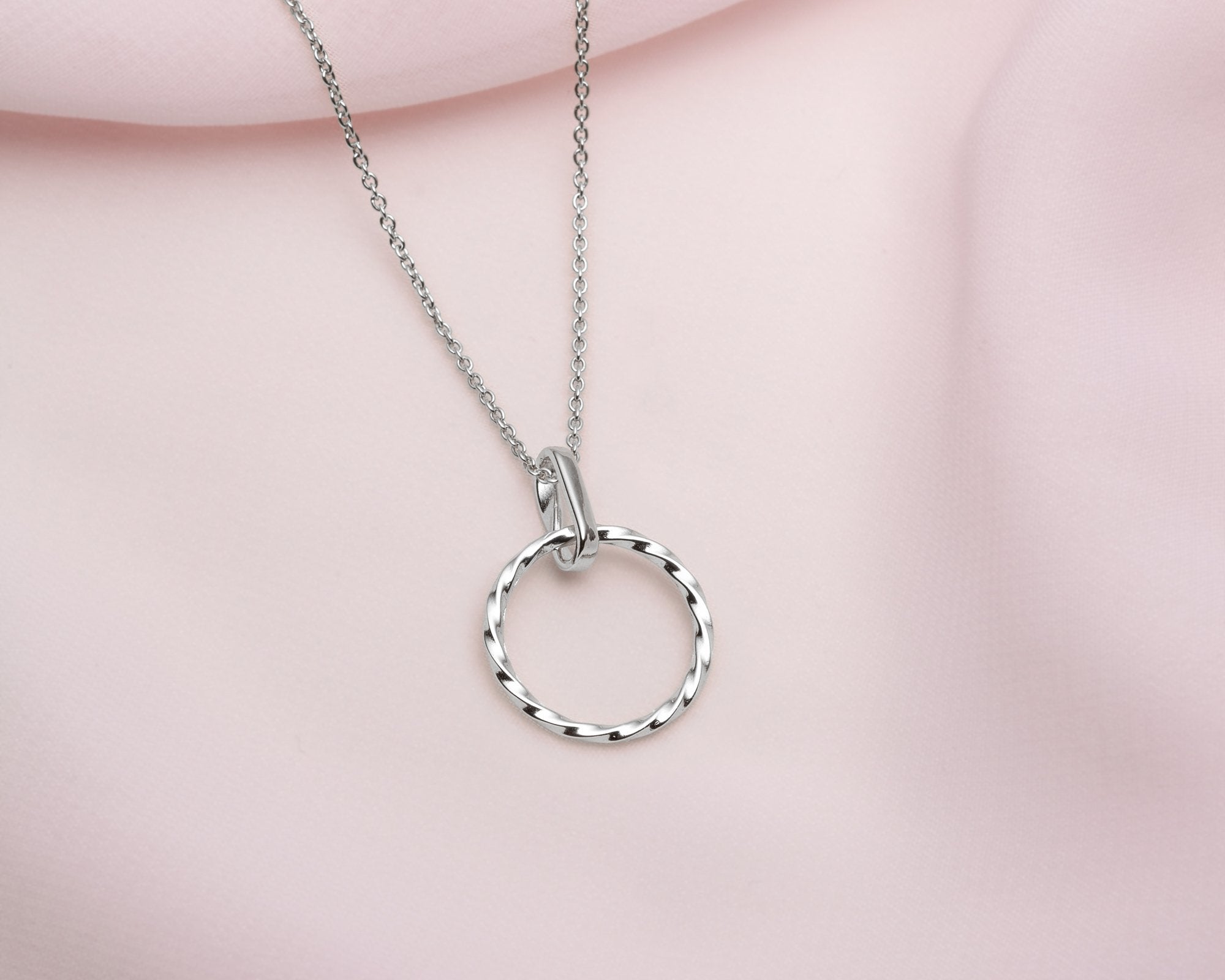collier réversible fabriqué à Montréal - Lidia