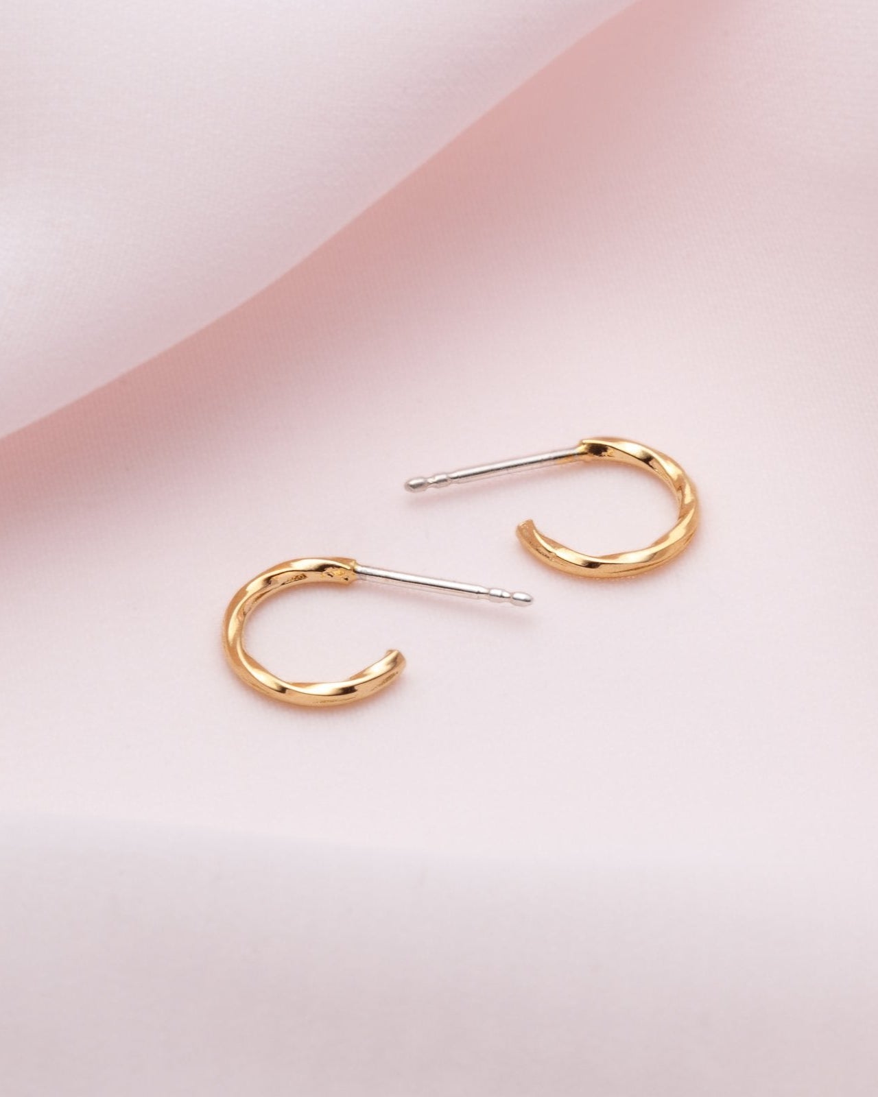 petites boucles d'oreilles créoles avec perles - Lidia
