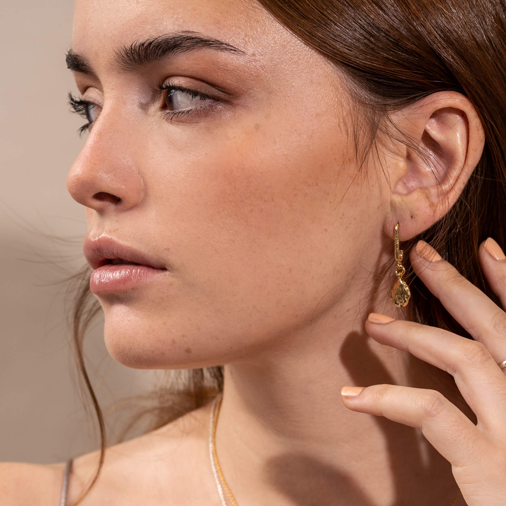 Chantal - Longues boucles d'oreilles avec breloque - Lidia