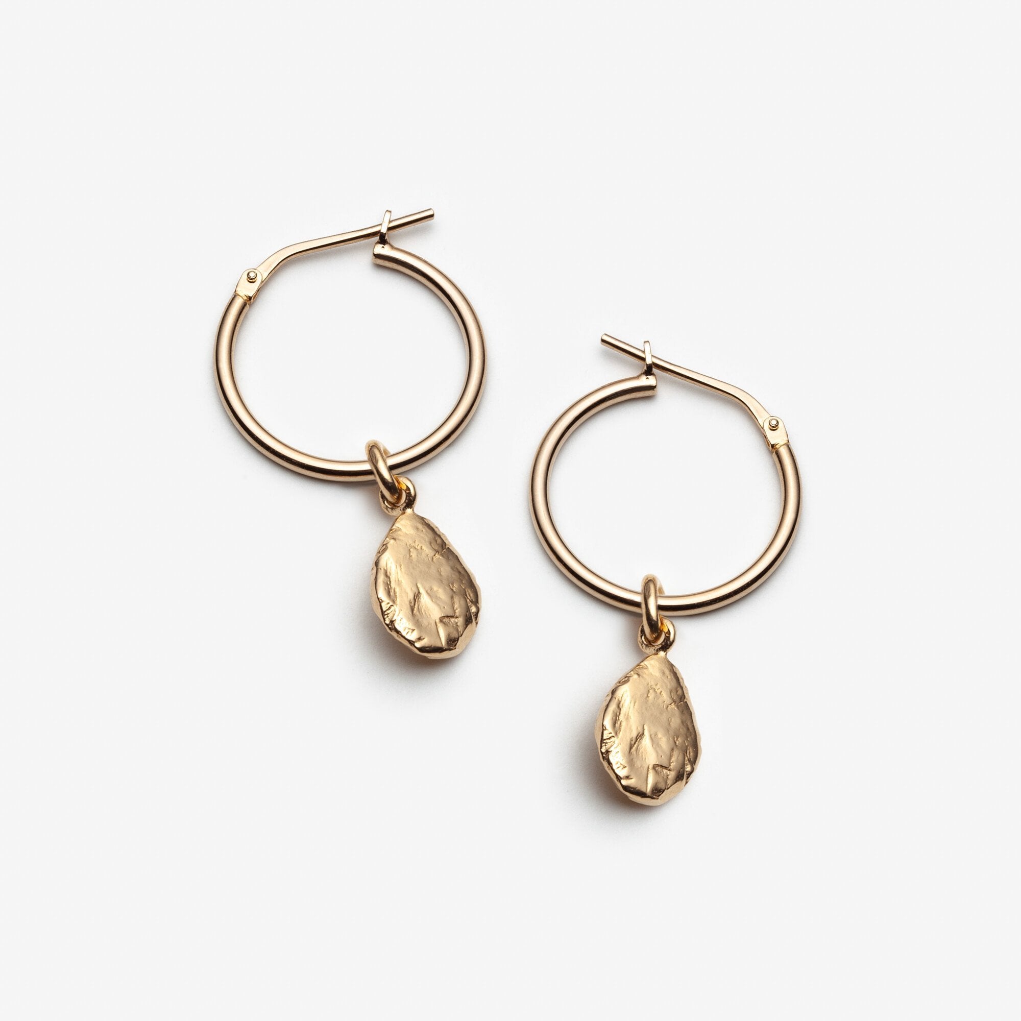 Thérèse - Boucles d’oreilles en argent sterling avec breloque - Lidia