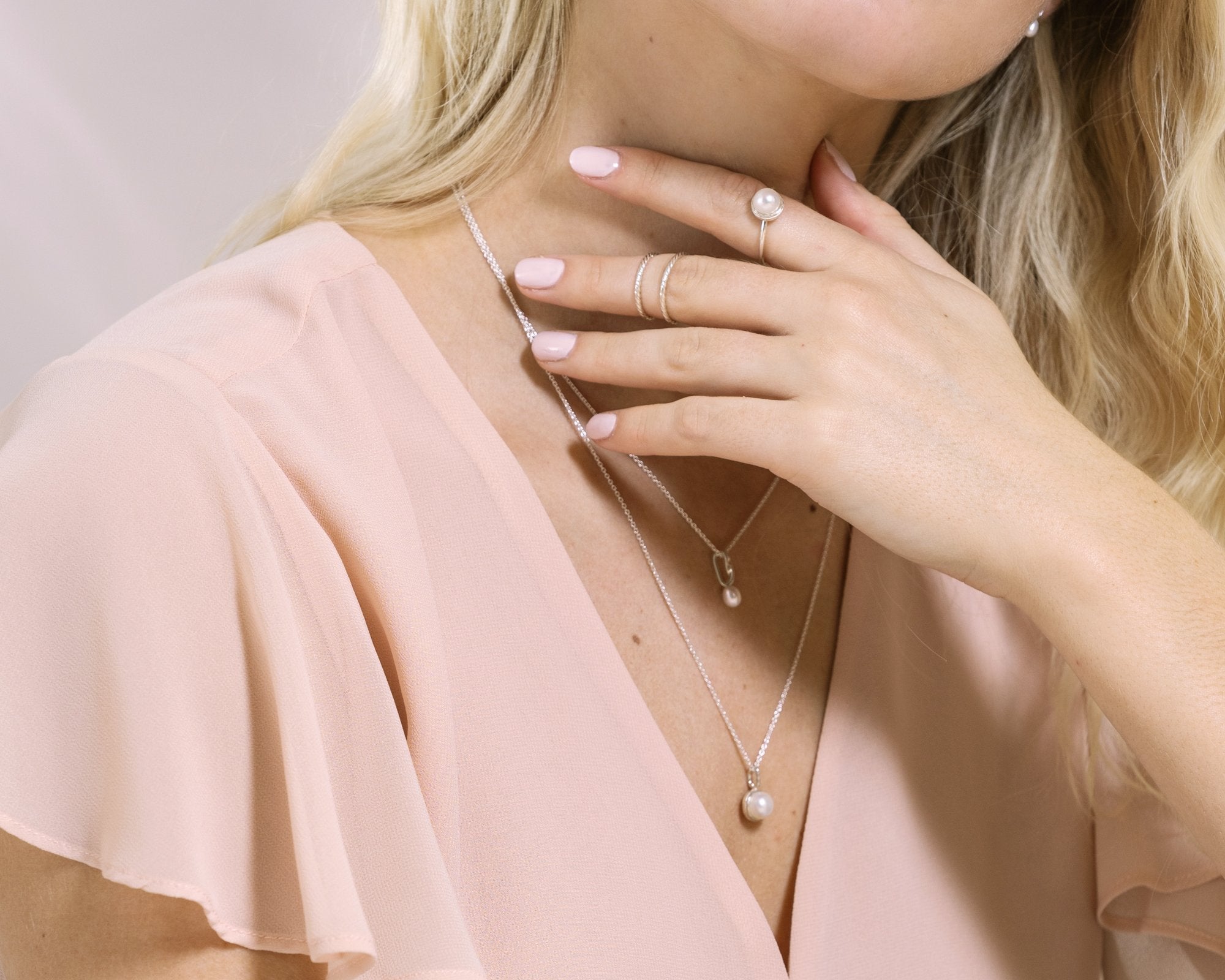 pendentif délicat avec perle naturelle - Lidia