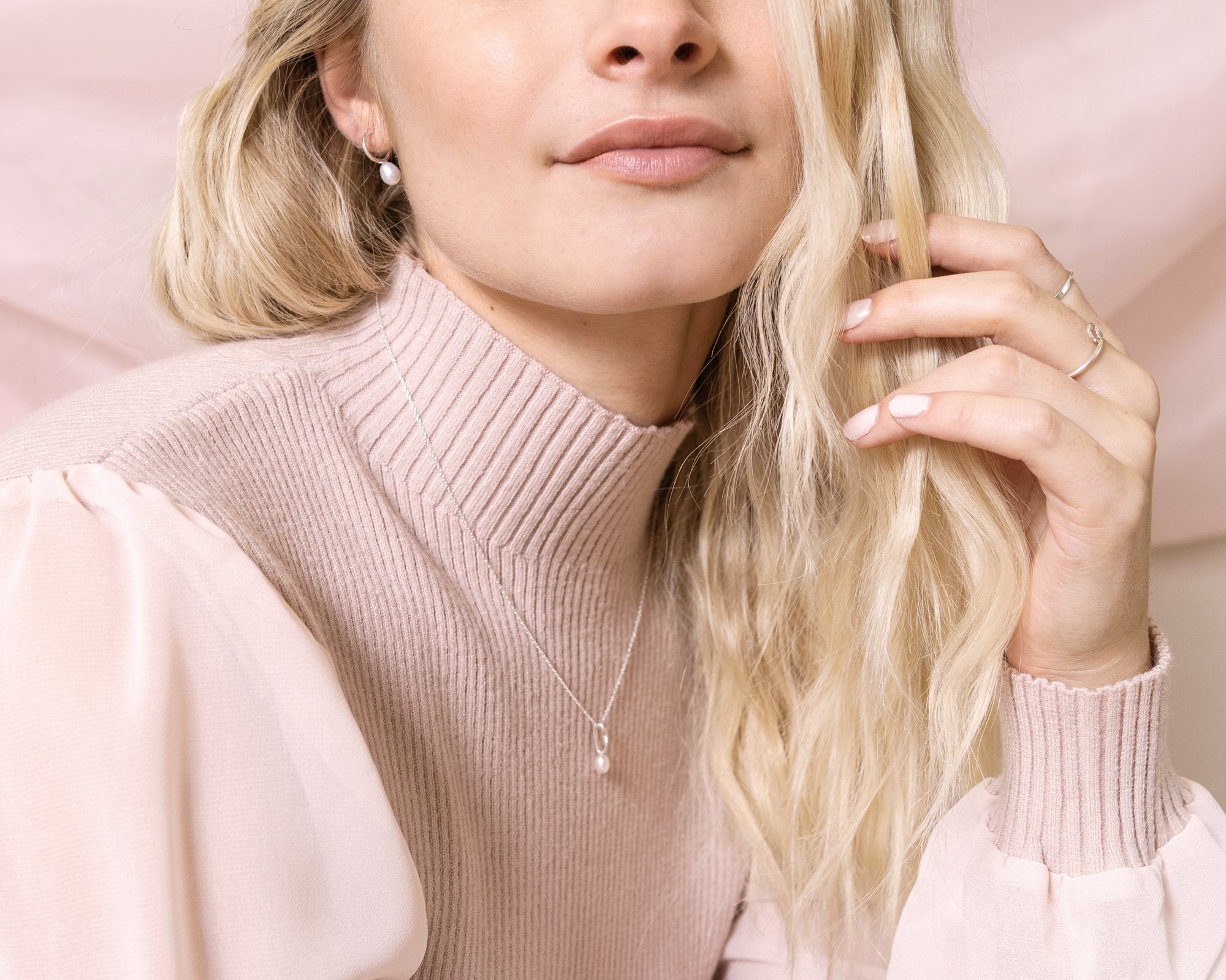 pendentif délicat avec perle naturelle - Lidia
