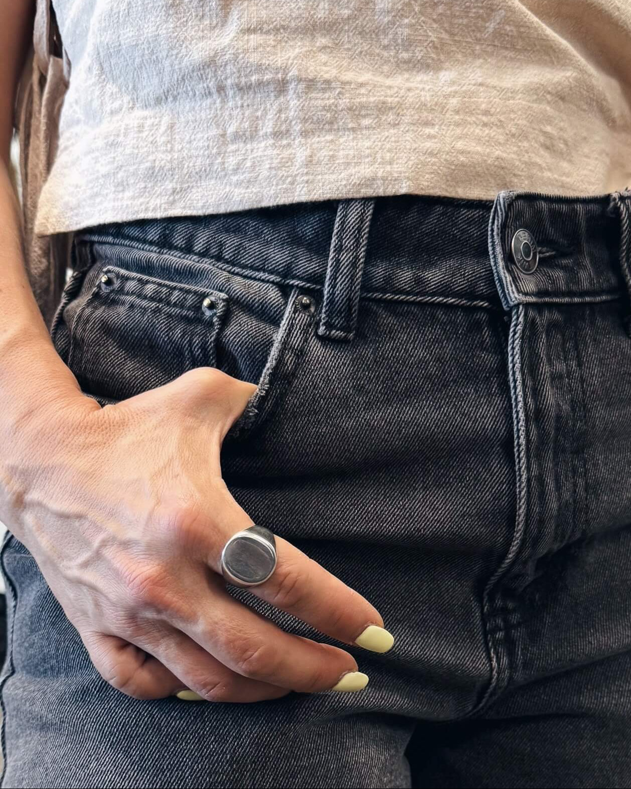 Mckenna – Bague signet en 925 fabriquée au Québec - Lidia