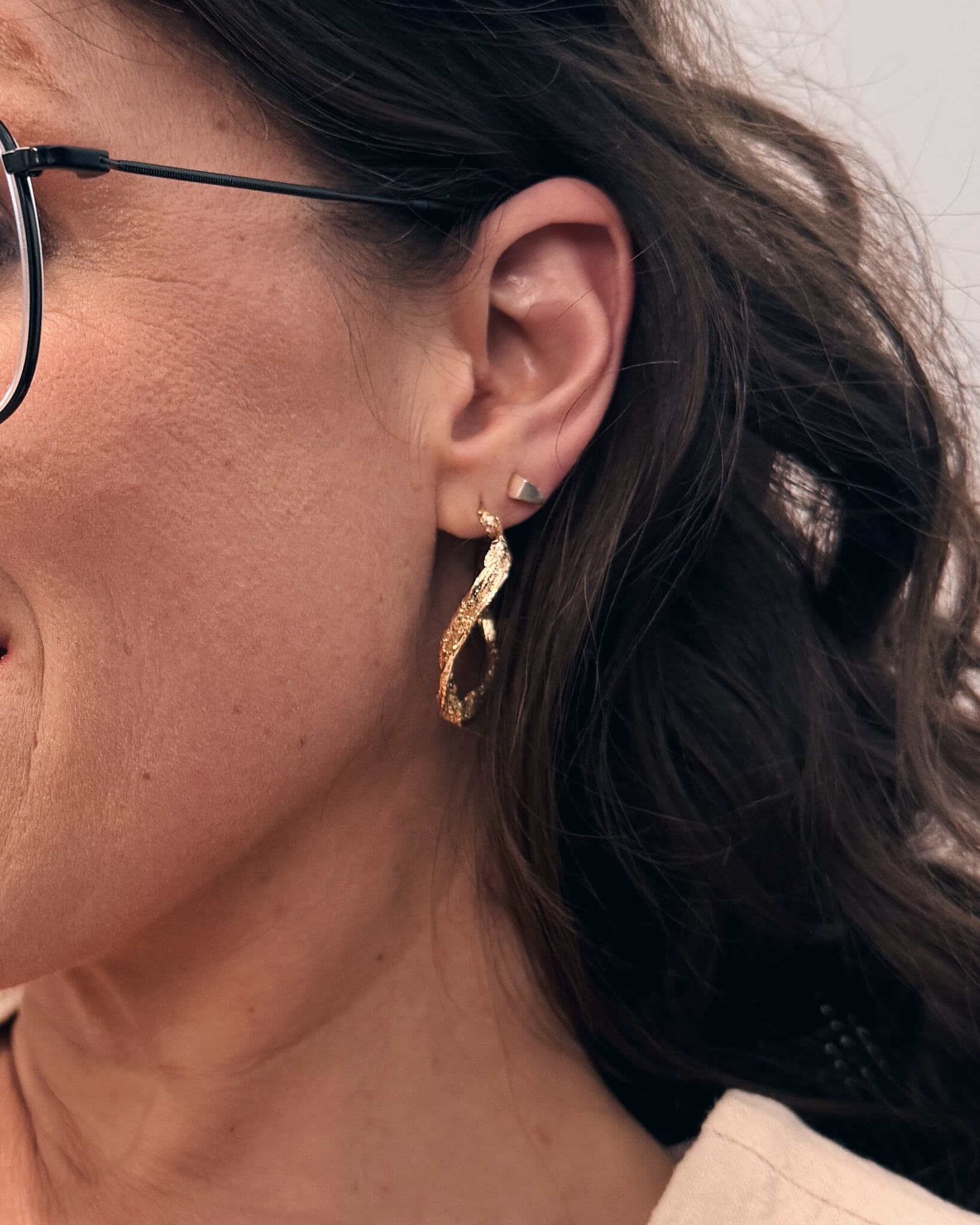 Émilie - Grands anneaux d’oreilles ondulés fait au Québec - Lidia