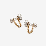 Boucles d’oreilles avec chaines pendantes et petites perles fabriquées au Québec