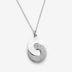 Chaine et pendentif avec 2 cercles entrelacés fait à la main en argent sterling au Québec