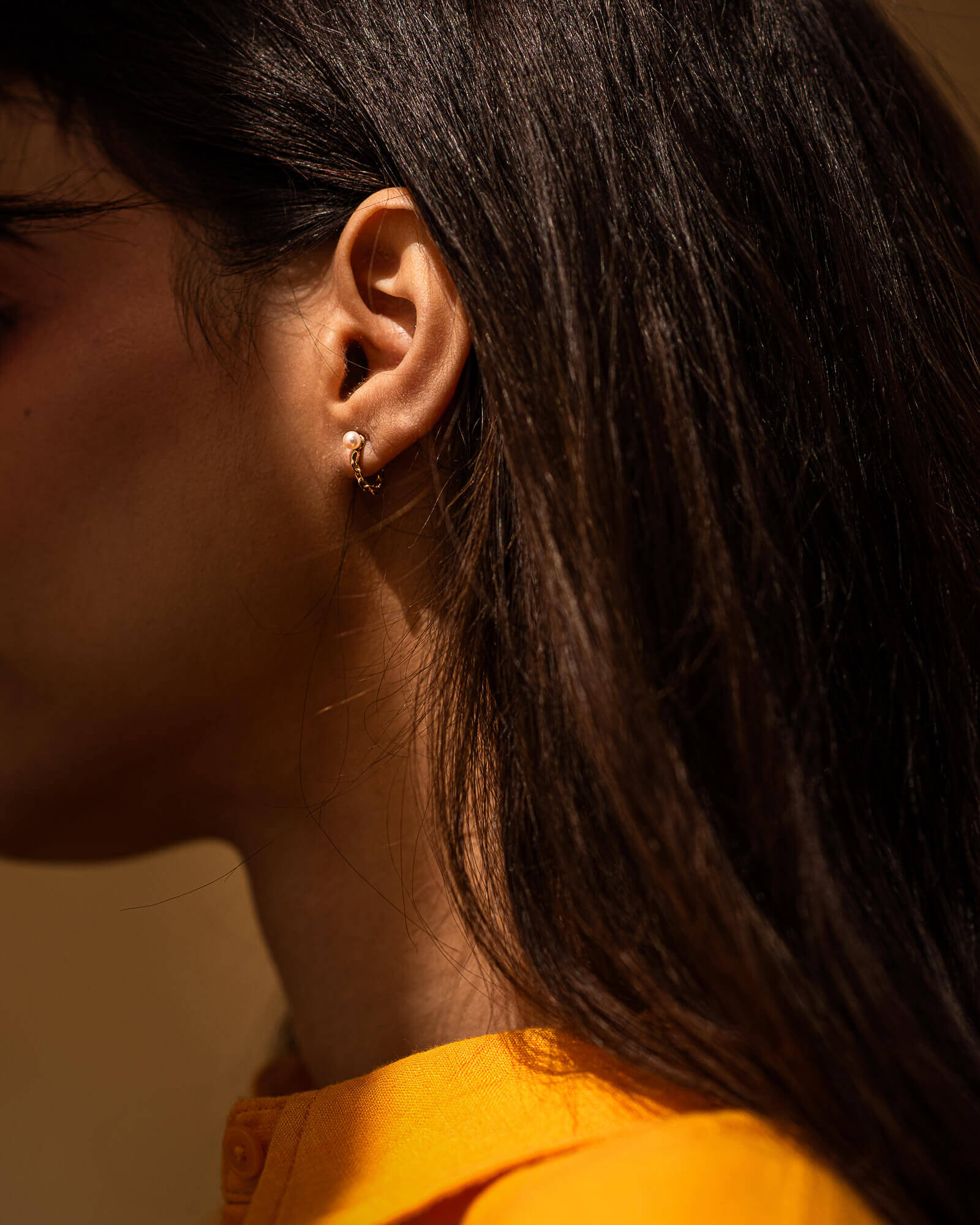 Boucles d’oreilles avec chaines pendantes et petites perles - Lidia