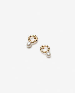 boucles d’oreilles rondes avec perles en argent plaqué or jaune fabriquées au Québec par Lidia