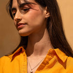 Boucles d’oreilles avec chaines pendantes et petites perles - Lidia