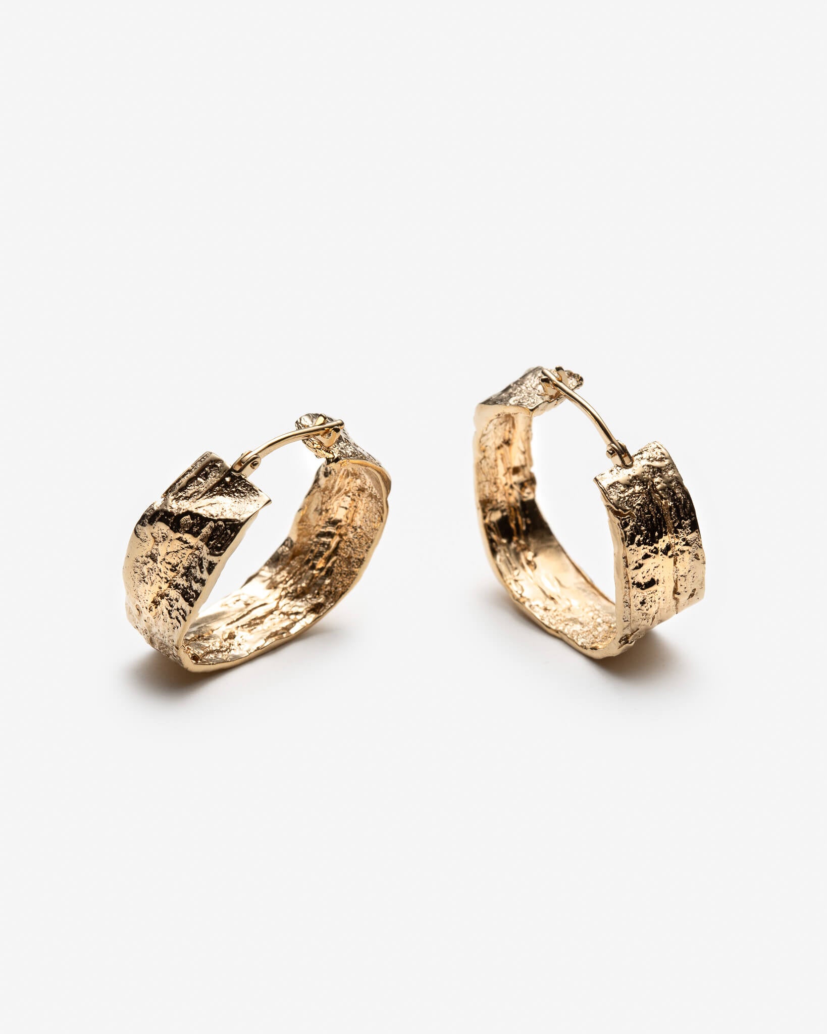 Double Dare – Grosses boucles d’oreilles texturées faites à la main - Lidia