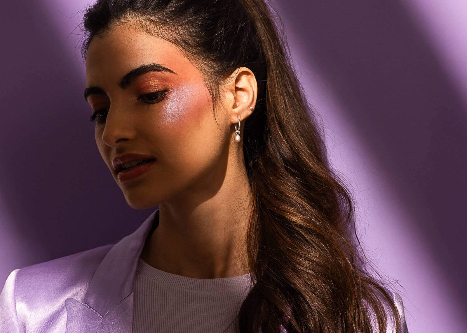 Idola - Boucles d’oreilles avec moyennes perles d’eau douce - Lidia