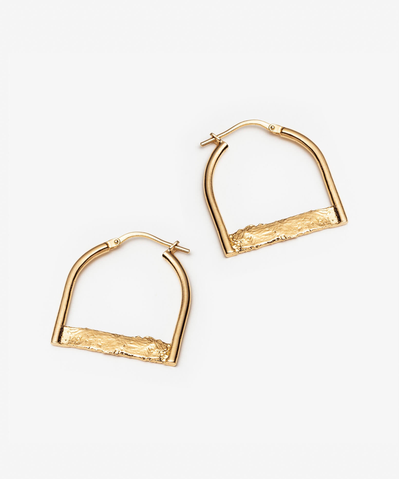 Diplomate - Boucles d'oreilles en argent faites par une designer de Montréal - Lidia
