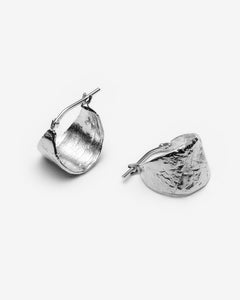 grosses boucles d'oreilles texturées faites à la main au Québec