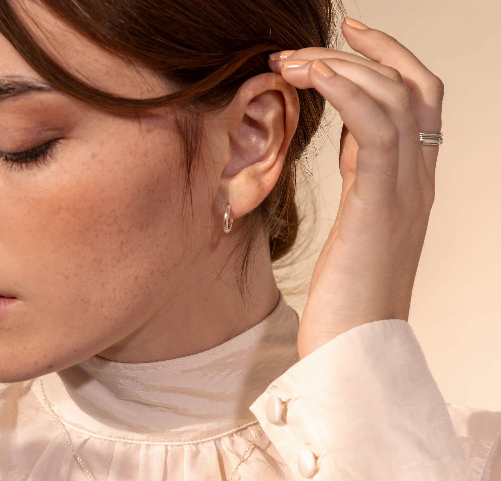 Farah - Boucles d’oreilles minimalistes avec perles en option - Lidia